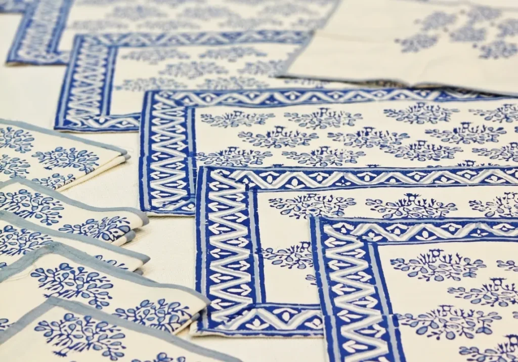 Cotton Jaipuri print 6 table mats with 6 napkins