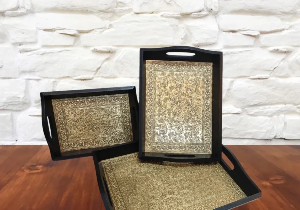 Wooden tray with brass work - Set of 3