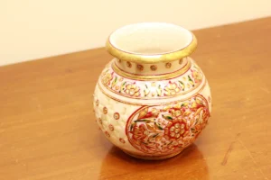 Marble Hand painted round lotaa